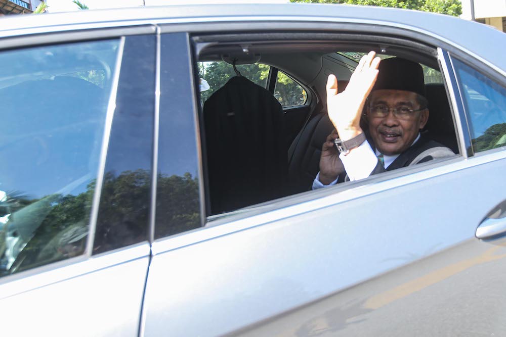 PAS secretary-general Datuk Takiyuddin Hassan arrives at Istana Negara, February 29, 2020. u00e2u20acu201d Picture by Hari Anggara