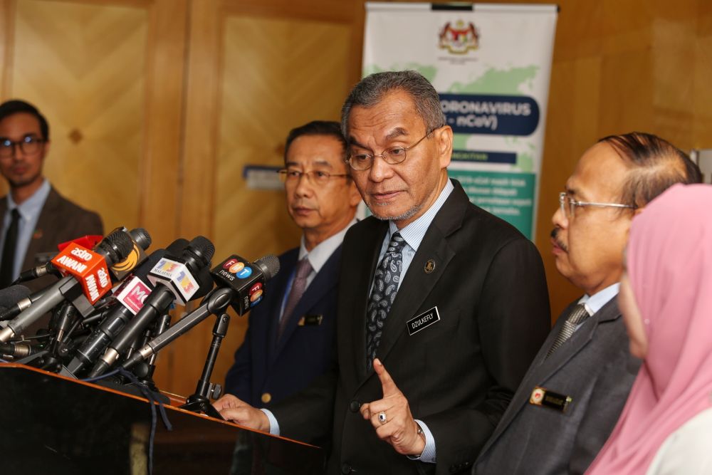 Datuk Seri Dzulkefly Ahmad speaks to reporters at the Health Ministry in Putrajaya February 3, 2020. u00e2u20acu201d Picture by Choo Choy May