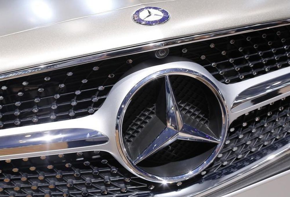 A Mercedes-Benz logo is seen on a car displayed on media day at the Paris Mondial de lu00e2u20acu2122Automobile, October 2, 2014. u00e2u20acu201d Reuters pic