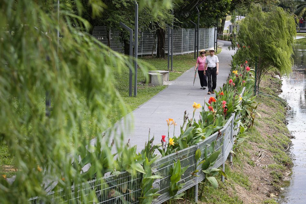Taman Tasik Titiwangsa has something for everyone... even if all you want to do is take a slow stroll. u00e2u20acu201d Picture by Yusof Mat Isa