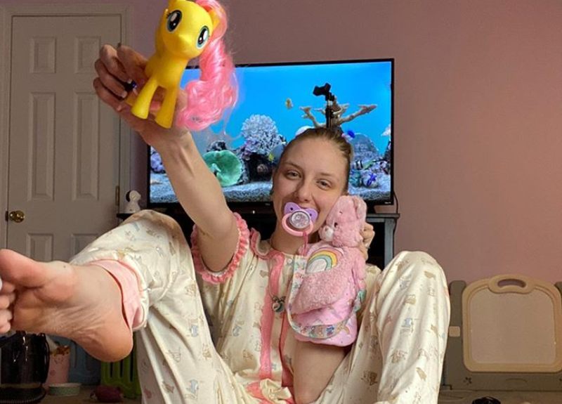 Paigey Miller adopted the adult baby lifestyle in May 2018. u00e2u20acu2022 Picture via Instagram/ mindlessdiaper