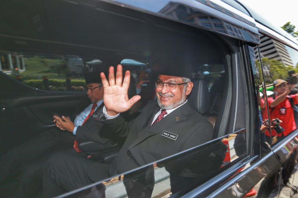 Khalid Abdul Samad arrives at Istana Negara February 26,2020. u00e2u20acu201d Picture by Ahmad Zamzahuri