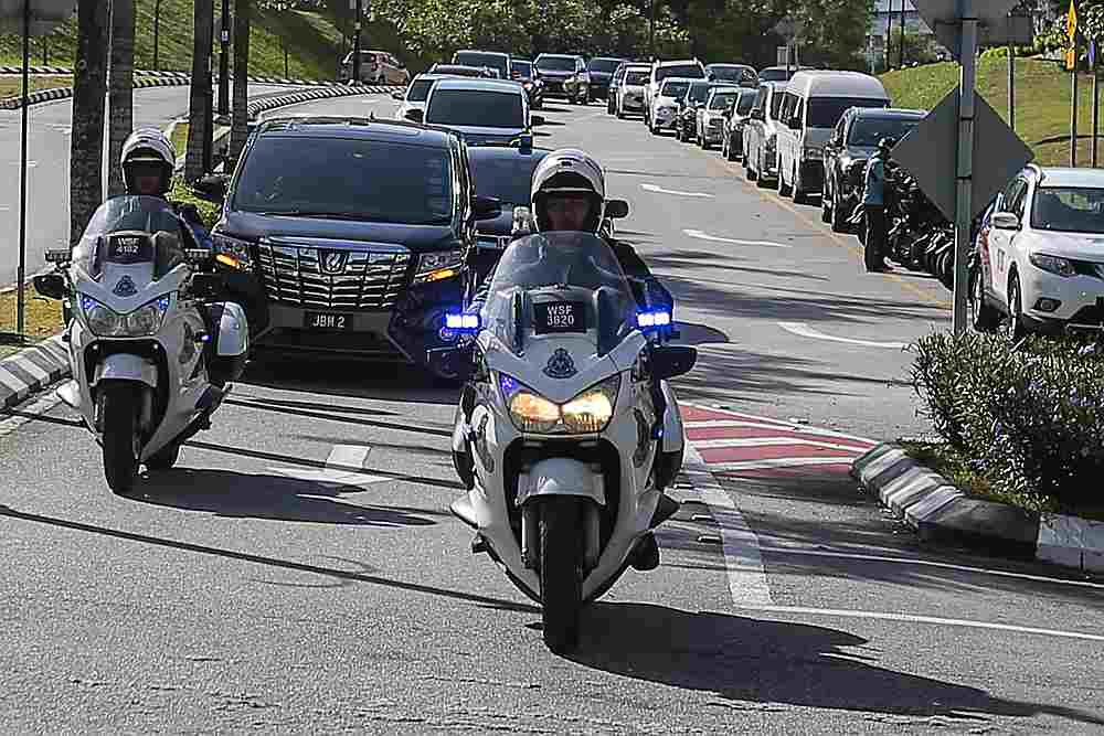 A convoy led by Tan Sri Muhyiddin Yassin followed by other party leaders arrived at Istana Negara, Kuala  Lumpur February 29, 2020. u00e2u20acu201d Picture by Hari Anggaran