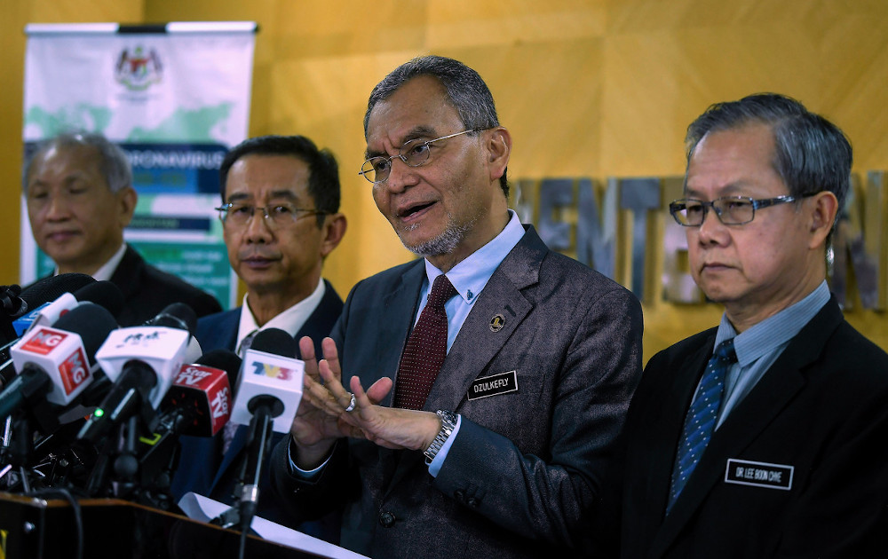 Health Minister Datuk Seri Dzulkefly Ahmad briefing members of the media about the latest Covid-19 situation at the Health Ministry in Putrajaya February 18, 2020. With him is Deputy Health Minister Dr Lee Boon Chye (right). u00e2u20acu201d Bernama pic 