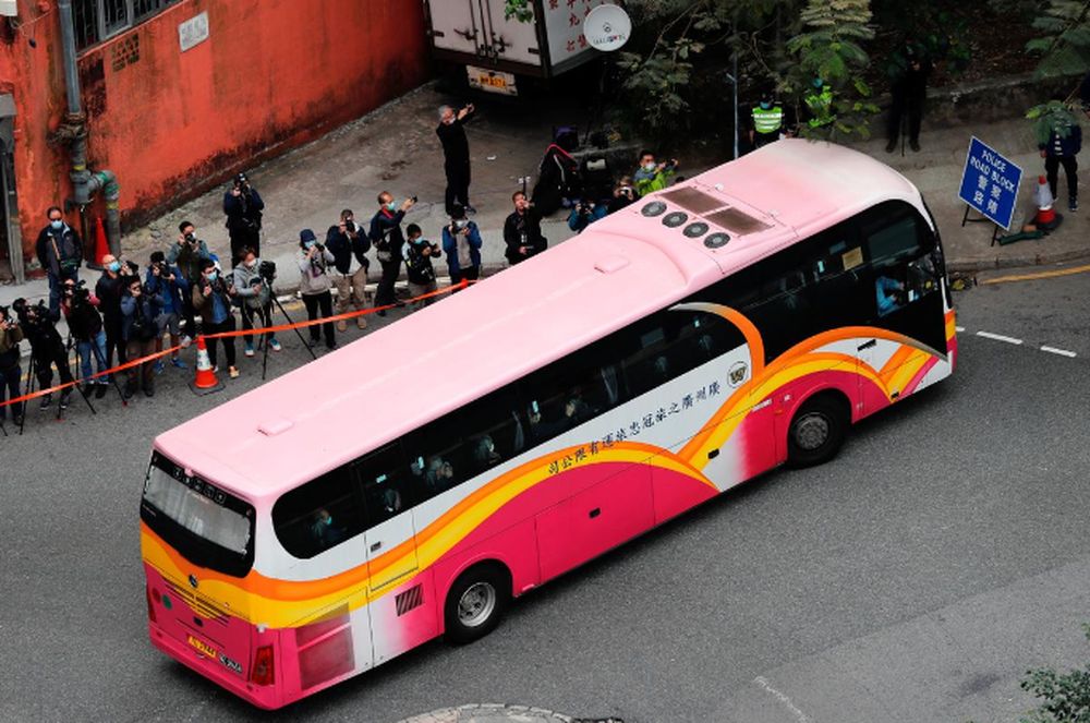 Passengers from the cruise ship Diamond Princess arrive at a newly-built public housing Chun Yeung Estate for quarantine, following the outbreak of the new coronavirus, at Fo Tan in Hong Kong, February 20, 2020. u00e2u20acu201d Reuters pic