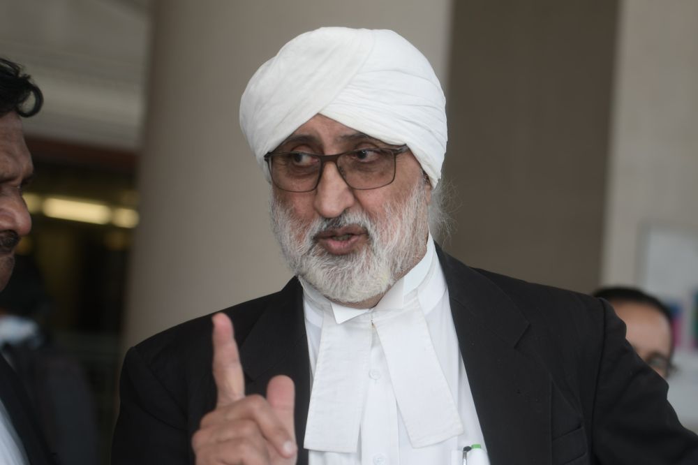 Lawyer Jagjit Singh speaks to reporters at the Kuala Lumpur Court Complex February 3 , 2020. — Picture by Shafwan Zaidon
