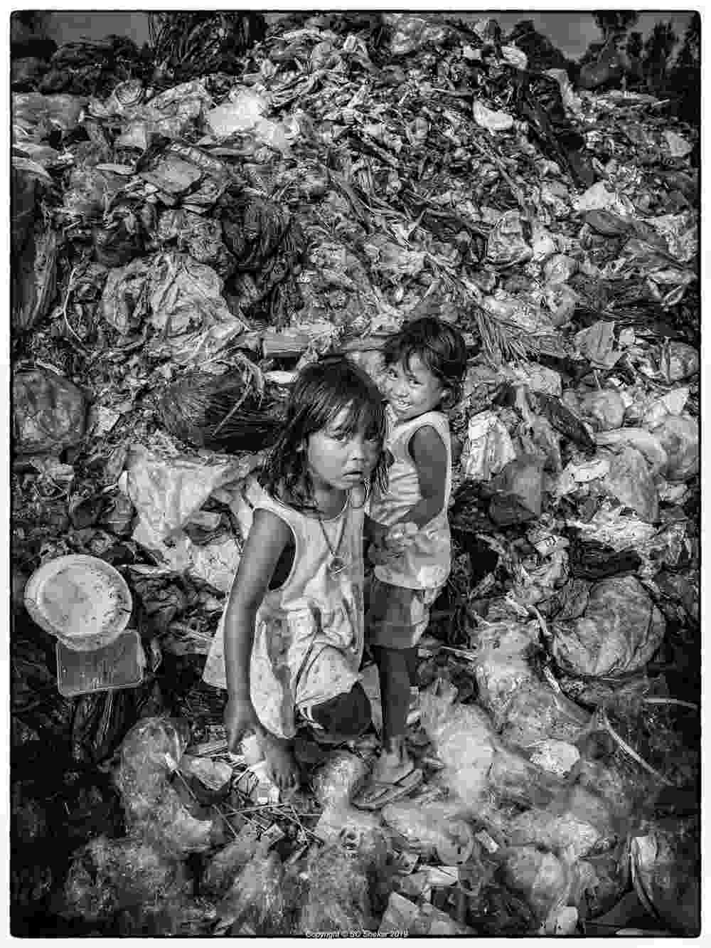 This landfill, located in Bukit Ibam in the town of Muadzam Shah, has become a magnet for the Orang Asli in Pahang. ― Picture by SC Shekar