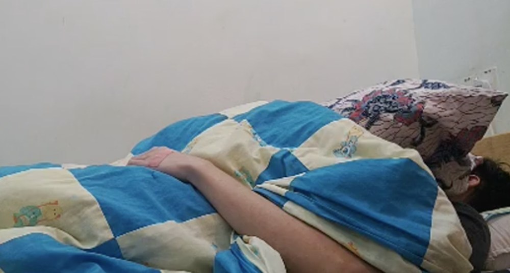 Needless to say, nothing much happened in AC Hamiu00e2u20acu2122s surprisingly popular live stream. u00e2u20acu201d Screengrab via Facebook/AC Hami