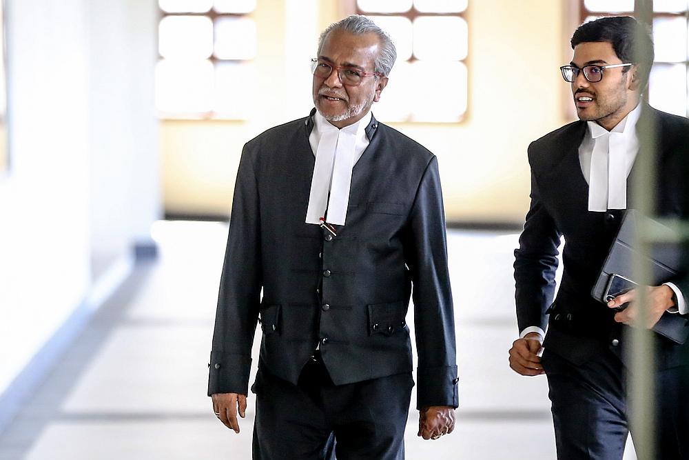 Lawyer Tan Sri Muhammad Shafee Abdullah at the Kuala Lumpur High Court February 17, 2020. u00e2u20acu201d Picture by Firdaus Latif