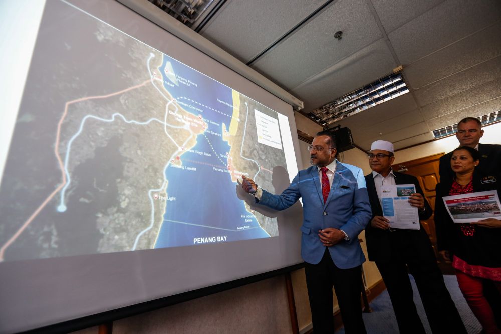Penang state exco Jagdeep Singh Deo speaks to members of the press as he announces the Penang Bay Project at Komtar February 6, 2020. u00e2u20acu201d Picture by Sayuti Zainudin