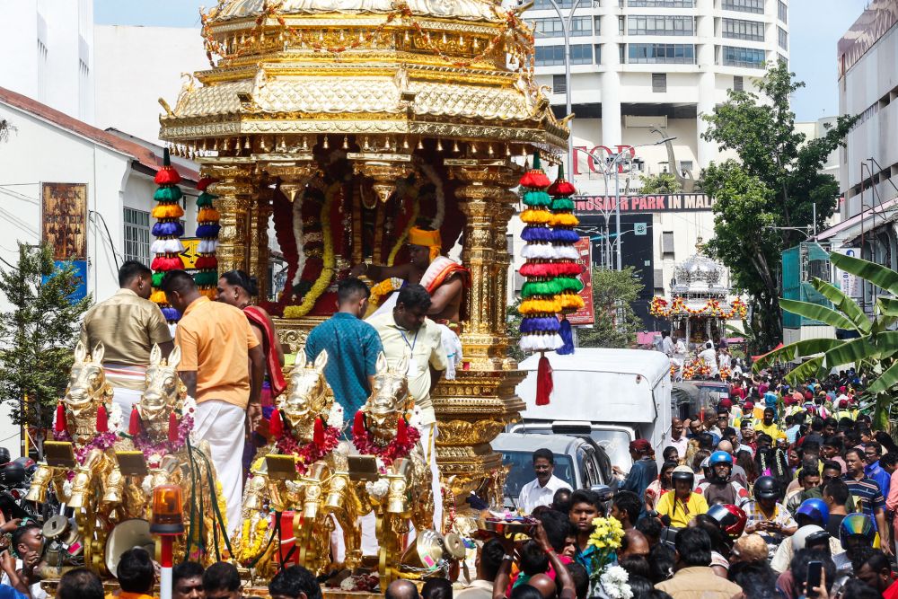 Lord Murugau00e2u20acu2122s gold and silver chariots make their way through Jalan Dato Keramat, in George Town, February 7, 2020. u00e2u20acu2022 Picture by Sayuti Zainudin
