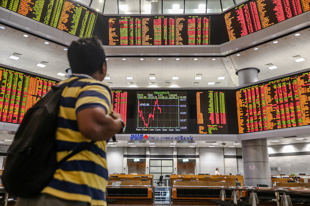 A general view inside the RHB Centre stock market in Kuala Lumpur March 2, 2020. u00e2u20acu201d Picture by Firdaus Latif 