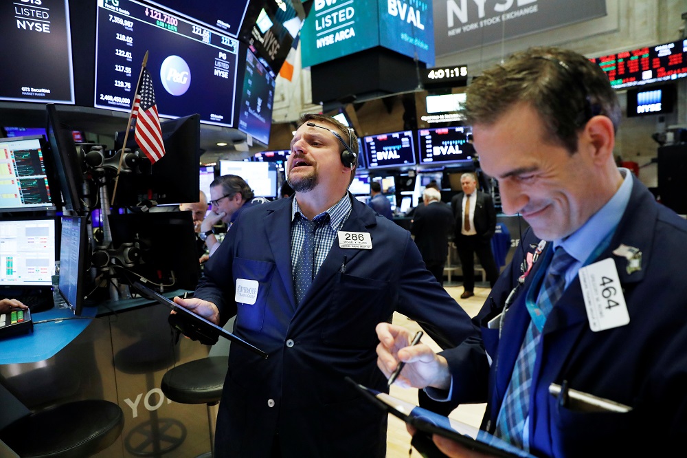 Traders work on the floor of the New York Stock Exchange March 6, 2020. u00e2u20acu201d Reuters pic