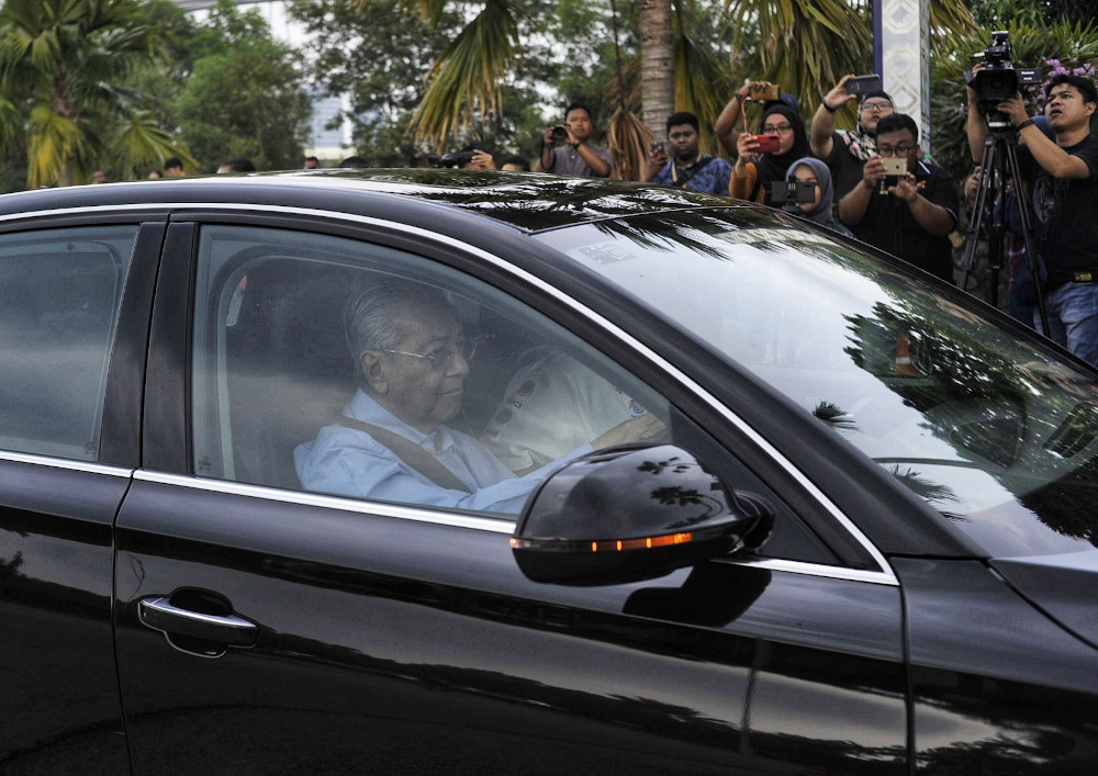 Former prime minister Tun Dr Mahathir is seen driving to the Perdana Leadership Foundation March 1, 2020. u00e2u20acu201d Picture by Shafwan Zaidon