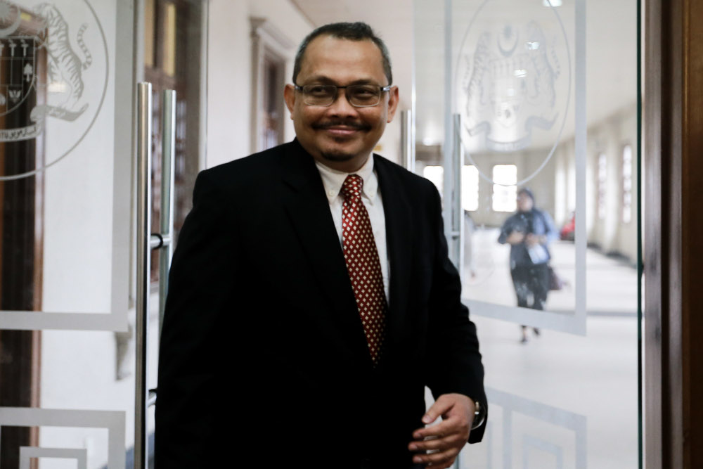 Former MACC chief commissioner Tan Sri Datuk Dzulkifli Ahmad is pictured at Kuala Lumpur High Court March 10, 2020. u00e2u20acu201d Picture by Ahmad Zamzahuri