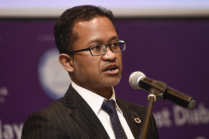 Consultant public health physician Dr Feisul Idzwan Mustapha raises concern for people living with chronic conditions if the movement control order extends. — Picture by Miera Zulyana