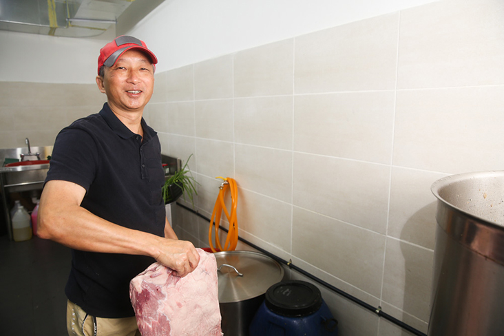 The key to their fragrant beef broth is using fresh beef bones that are boiled for 16 hours!