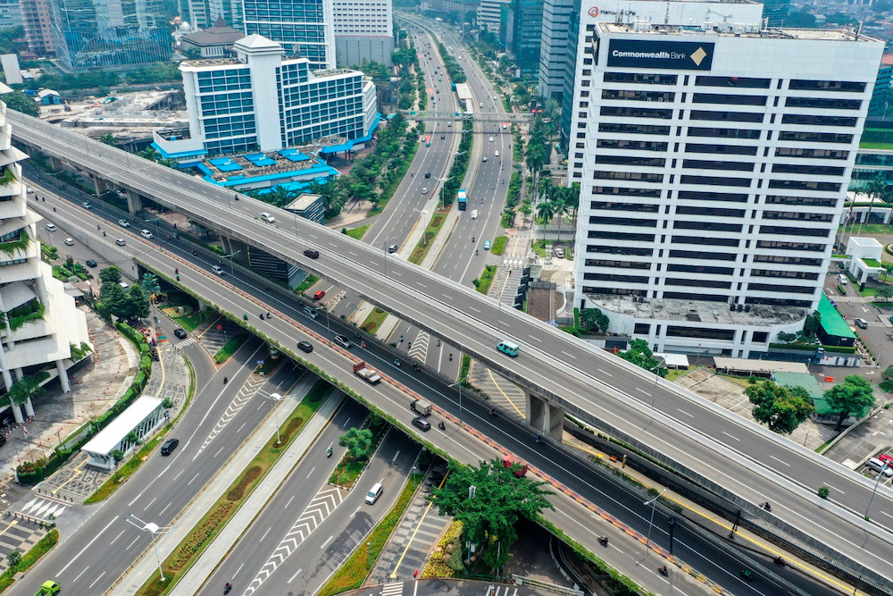 An aerial view of vehicles passing by Semanggi road, amid the coronavirus disease (Covid-19) outbreak in Jakarta, Indonesia, March 27, 2020. u00e2u20acu201d Reuters picnnnn