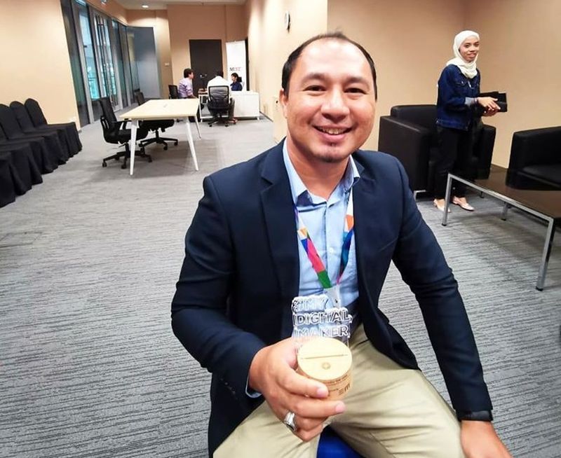 Norhailmi used collaboration techniques and flipped classrooms to increase students’ performance throughout the year.  — Picture via Facebook