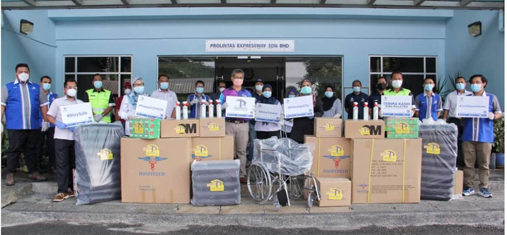 The Prolintas team donated cash and essential medical equipment to hospitals around the Klang Valley. — Picture courtesy of Prolintas