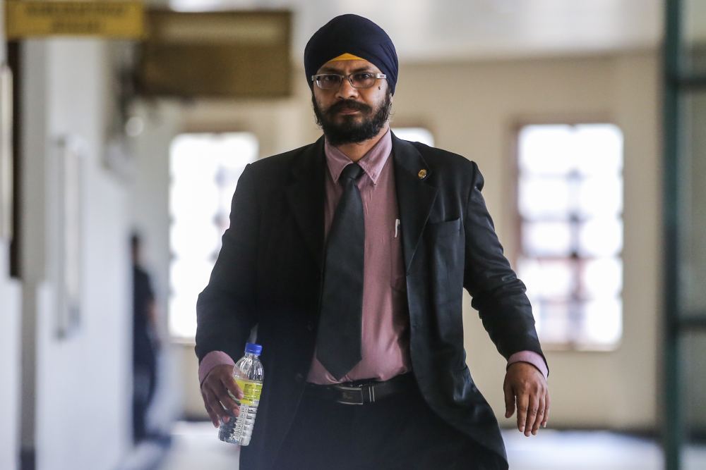 MACC investigator Regjit Singh is seen at the Kuala Lumpur High Court March 11, 2020. u00e2u20acu2022 Picture by Hari Anggara
