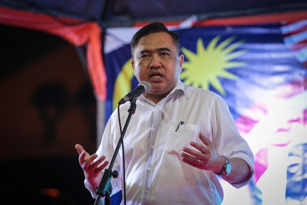 Anthony Loke speaks during a Jelajah Harapan event in Klang March 7, 2020. — Picture by Yusof Mat Isa