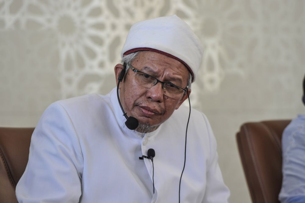 Datuk Seri Zulkifli Mohamad speaks at the Tuanku Mizan Mosque in Putrajaya March 12, 2020. u00e2u20acu201d Picture by Shafwan Zaidon