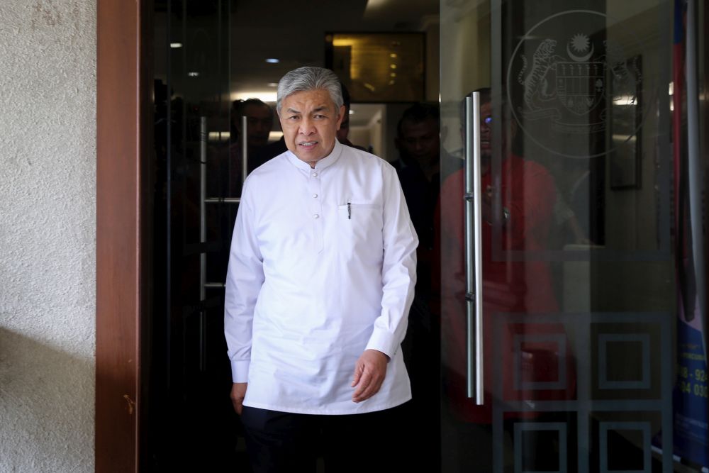 Datuk Seri Ahmad Zahid Hamidi arrives at the Kuala Lumpur High Court March 6, 2020. u00e2u20acu201d Picture by Yusof Mat Isa