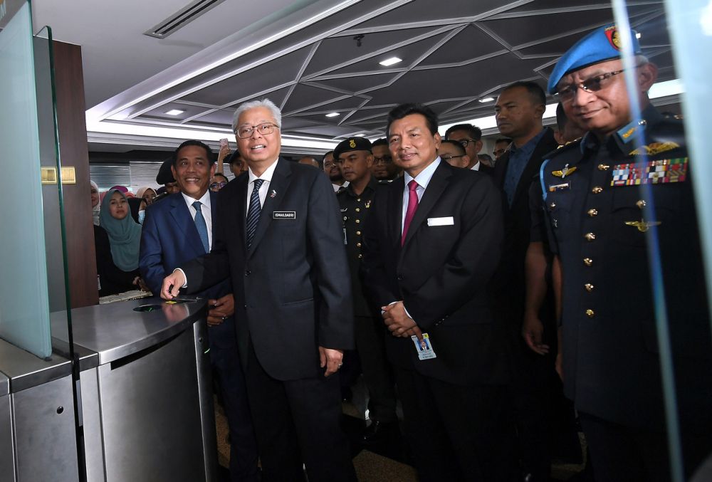 Datuk Seri Ismail Sabri Yaakob clocks in on his first day as defence minister in Putrajaya March 12, 2020. u00e2u20acu201d Bernama pic