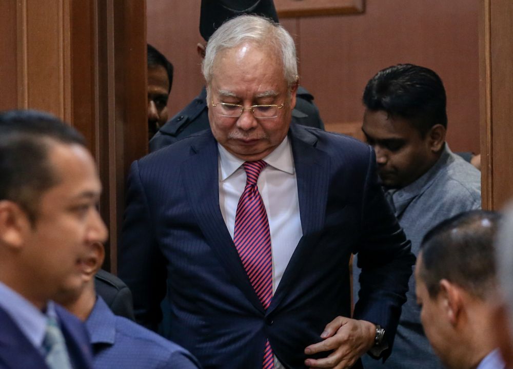 Datuk Seri Najib Razak is pictured at the Kuala Lumpur High Court March 9, 2020. u00e2u20acu201d Picture by Firdaus Latif