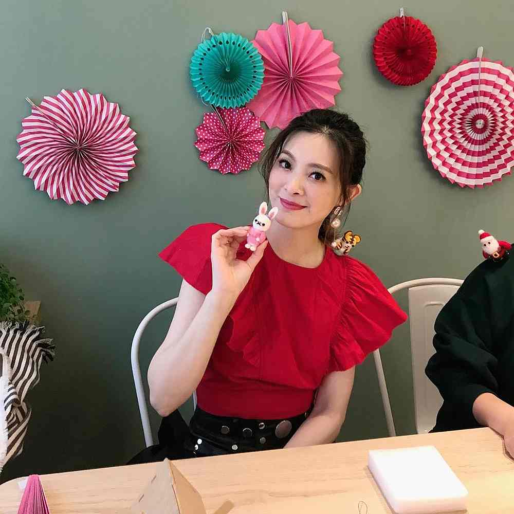 Taiwanese actress Serena Liu now suffering from brain hemorrhage while waiting for a heart transplant. u00e2u20acu201d Picture via Instagram/serenachenliu