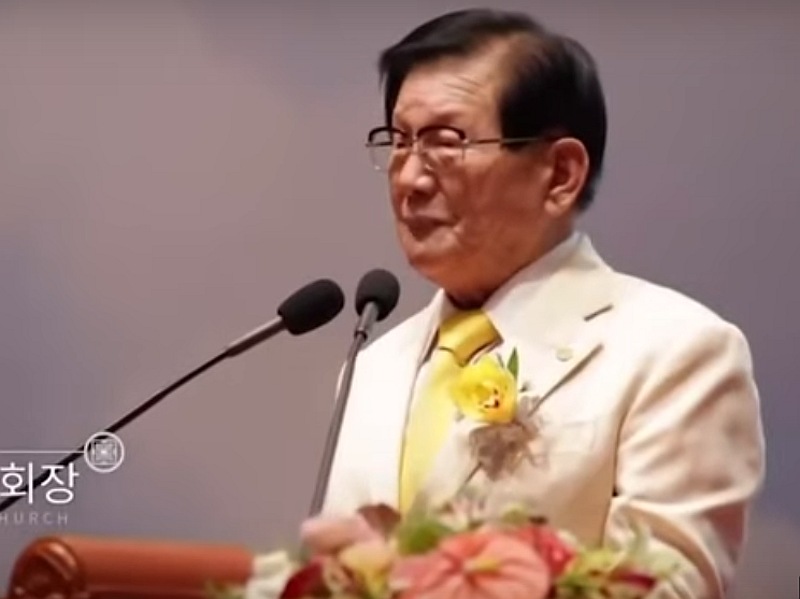 Image of Lee Man-hee from the YouTube video: Who is Lee Man-hee and why is his secretive church linked to half South Koreau00e2u20acu2122s coronavirus cases?