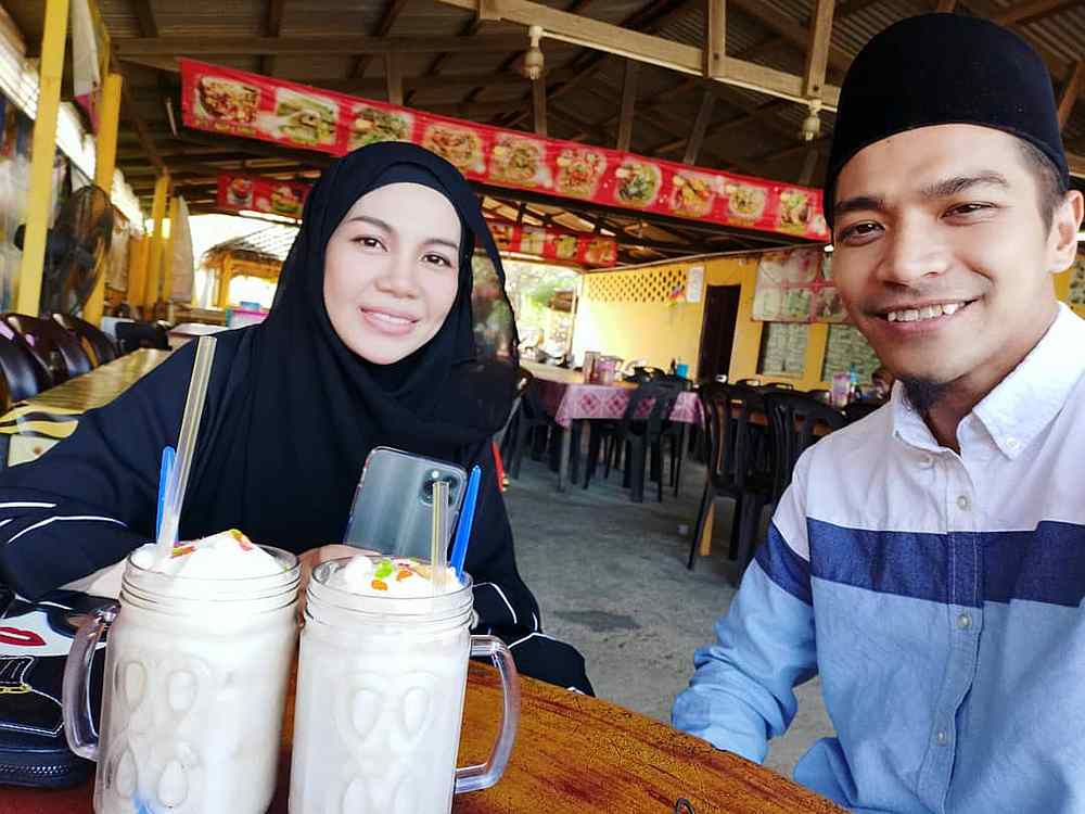 Noorainul Naqim Mohd Radzi, also popularly known as Dr Aireen, was charged under Section 420 of the Penal Code (KK) for cheating. u00e2u20acu201d Picture from Instagram/@farhanmutawwif