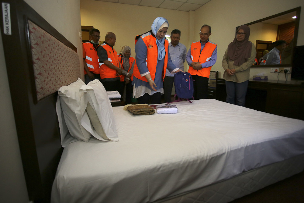 Women and Family Minister Datuk Seri Rina Mohd Harun visits the monitoring centre that will house the 55 individuals returning from Iran tomorrow, in Nilai March 21, 2020. u00e2u20acu201d Bernama pic 