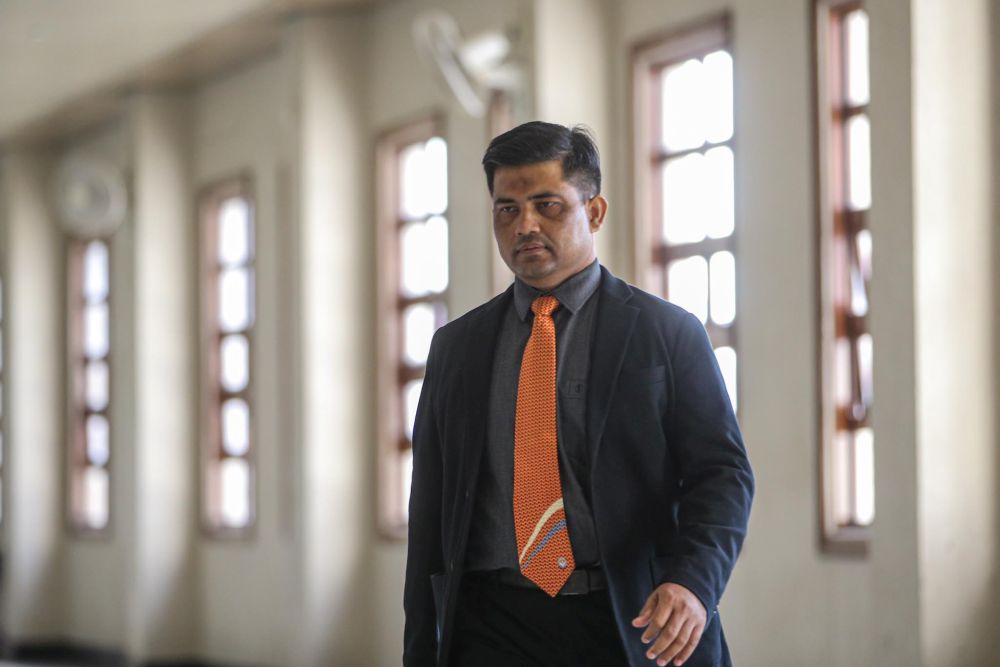 MACC investigating officer Mohd Nasharudin Amir is pictured at the Kuala Lumpur High Court March 3, 2020. u00e2u20acu201d Picture by Hari Anggara