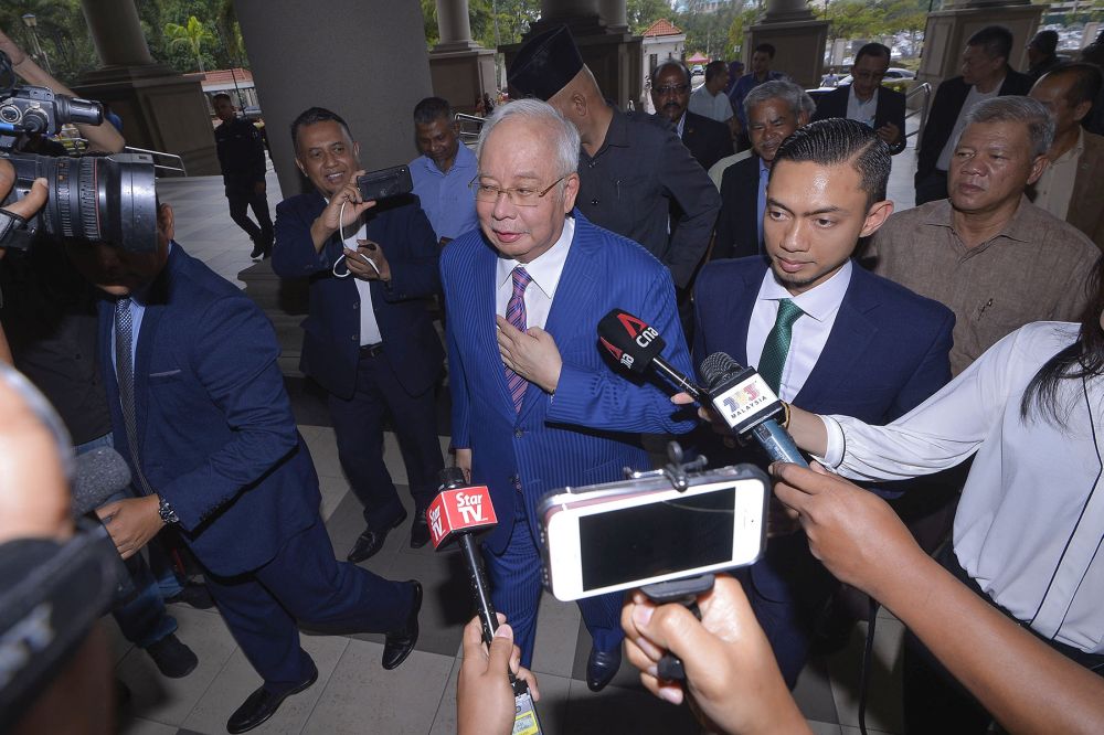 Datuk Seri Najib Razak arrives at the Kuala Lumpur High Court March 2, 2020. — Picture by Meira Zulyana