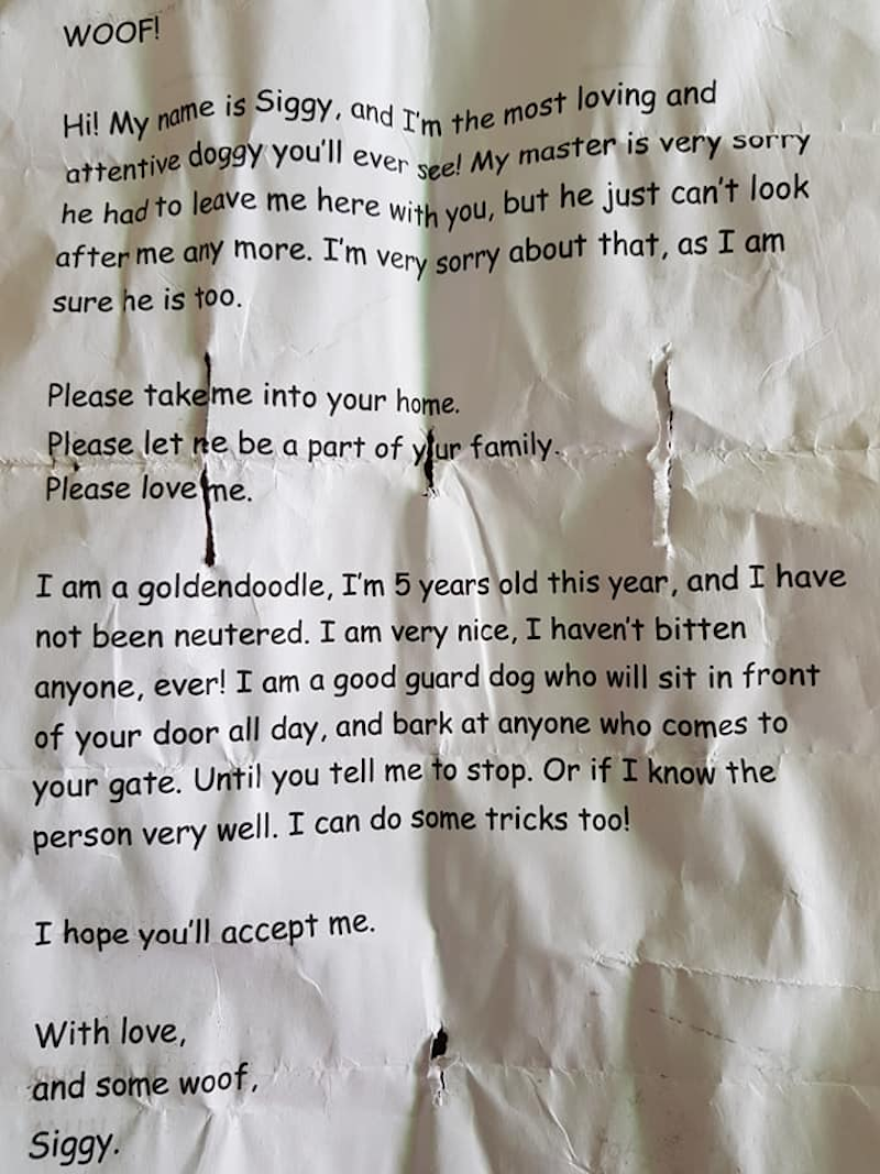The note that was attached on Siggy's neck. — Photo via Facebook/ Lionel Keith Vytialingam