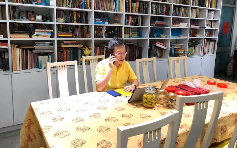 Sarawak Local Government and Housing Minister Datuk Sri Dr Sim Kui Hian working from home while undergoing self-quarantine, April 5, 2020. u00e2u20acu201d Picture from Dr Sim's Facebook page