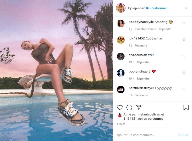 Kylie Jenner's one-piece, asymmetric swimsuit. u00e2u20acu201d Picture courtesy of Kylie Jenner / Instagram 2020