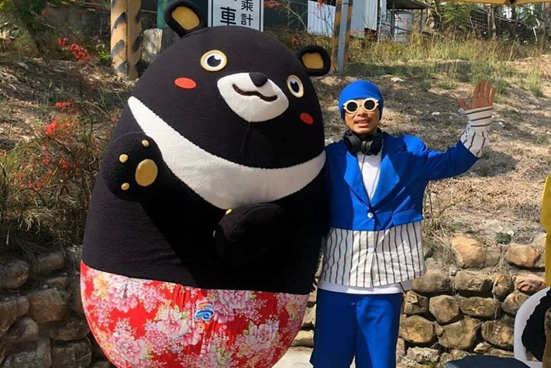 Malaysian rapper Nameweeu00e2u20acu2122s latest song u00e2u20acu02dcBeyond The Edgeu00e2u20acu2122 had been banned from being aired on Chinese airwaves. u00e2u20acu201d Picture via Facebook/namewee