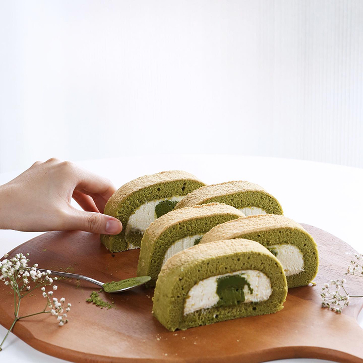 You can send Matcha roll cakes to friends or a birthday from Sunbather Coffee during the MCO — Picture from Kakiyuki's Facebook