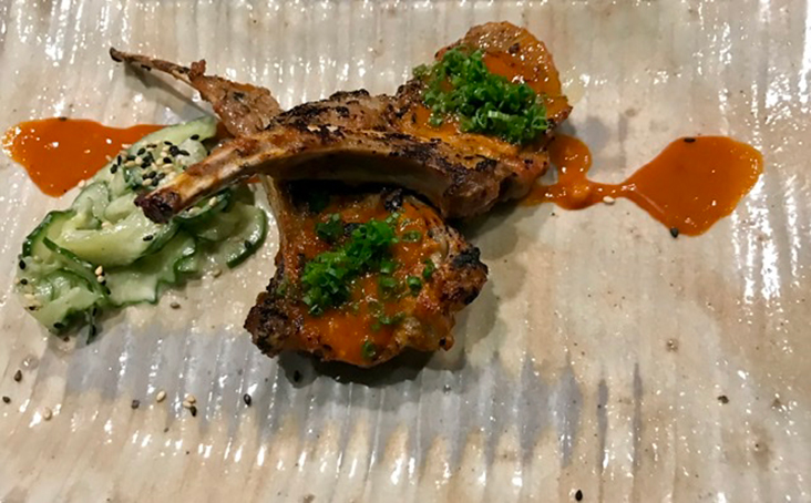 'Kankokufu kohitsuji': lamb cutlets dressed with 'goma' and 'gochujang'.