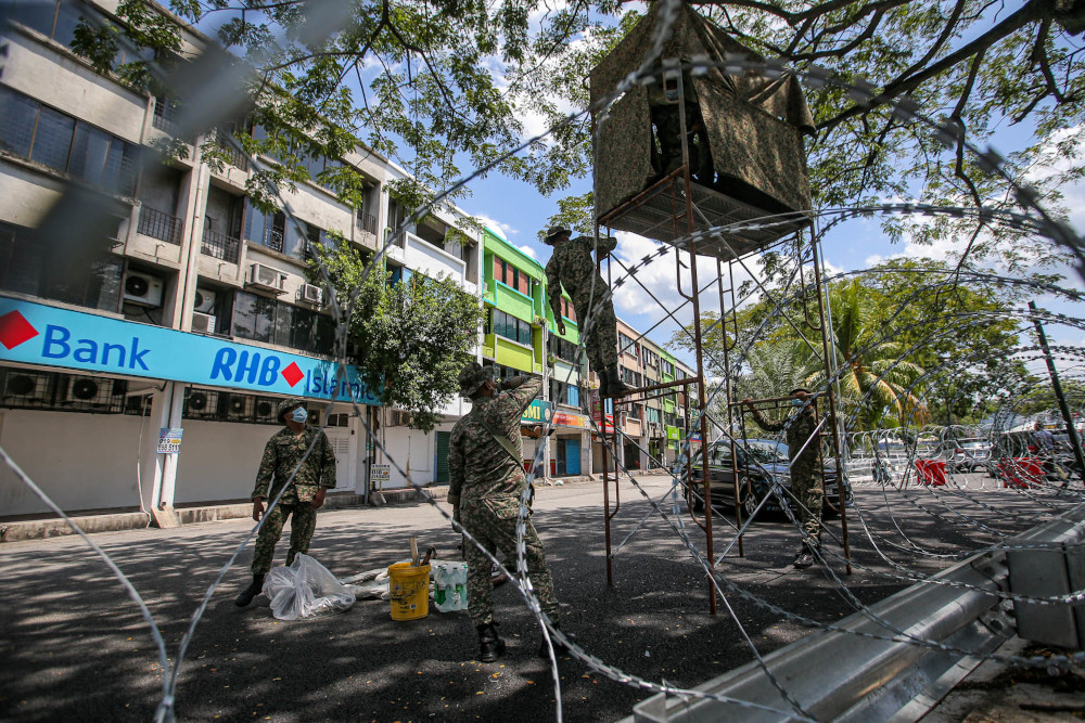 Malaysia army build a lookout tower around the locked down area of Selayang wholesale market in Kuala Lumpur April, 21 April 2020. u00e2u20acu201d Picture by Hari Anggara