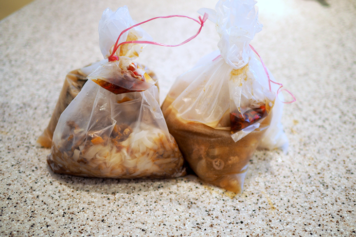 The items placed in plastic bags that retain heat got to my place still piping hot