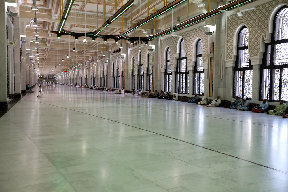 General view of the Grand Mosque which is almost empty of worshippers, after Saudi authority suspended umrah (Islamic pilgrimage to Mecca) amid the fear of coronavirus outbreak, at Muslim holy city of Mecca, Saudi Arabia March 6, 2020. u00e2u20acu201d Reuters