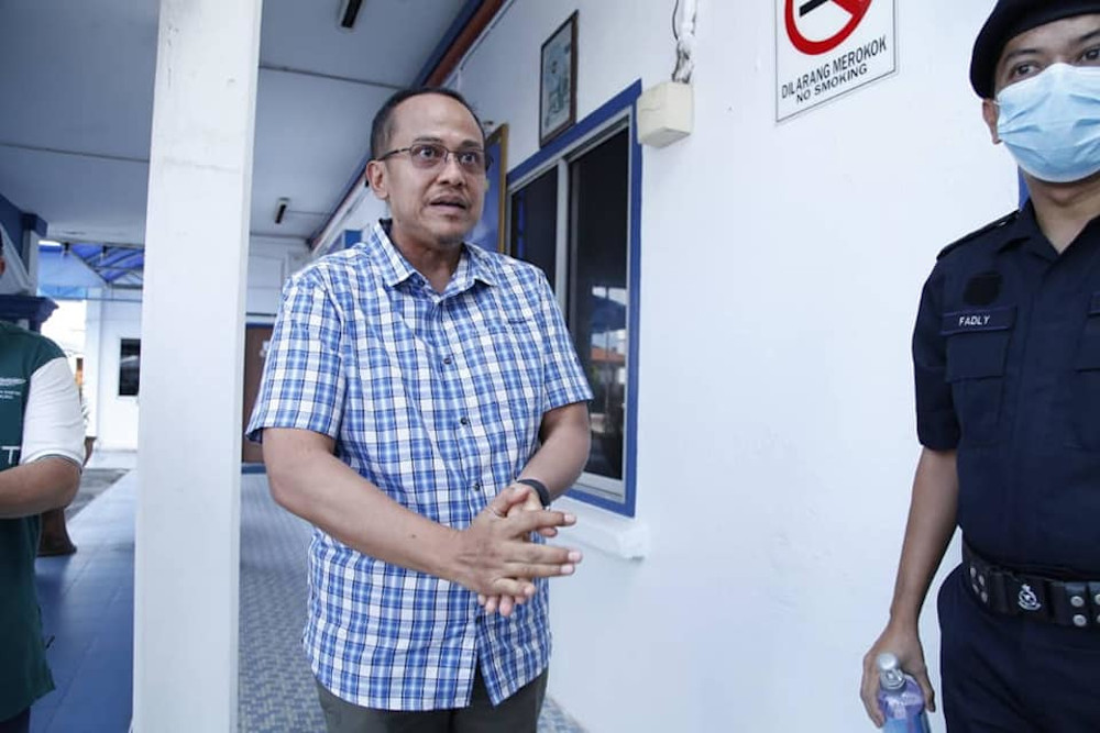 Terengganu Mentri Besar Datuk Seri Dr Ahmad Samsuri Mokhtar today recorded his statement over an alleged breach of the movement control order at the Terengganu police headquarters April 19, 2020. u00e2u20acu201d Picture via Facebook/Polis Terengganu