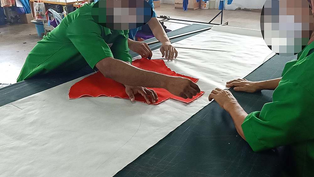 Bentong Prison inmates sewing personal protective equipment for the frontliners in Pahang. u00e2u20acu201d Picture courtesy of Genting Malaysia Berhad