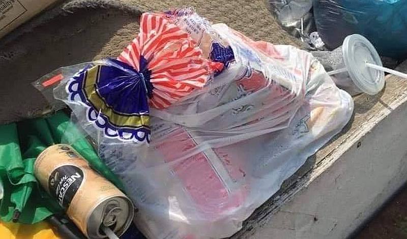 Two loaves of uneaten Gardenia were found discarded along with other household waste. u00e2u20acu201d Picture from Facebook/Mybanting