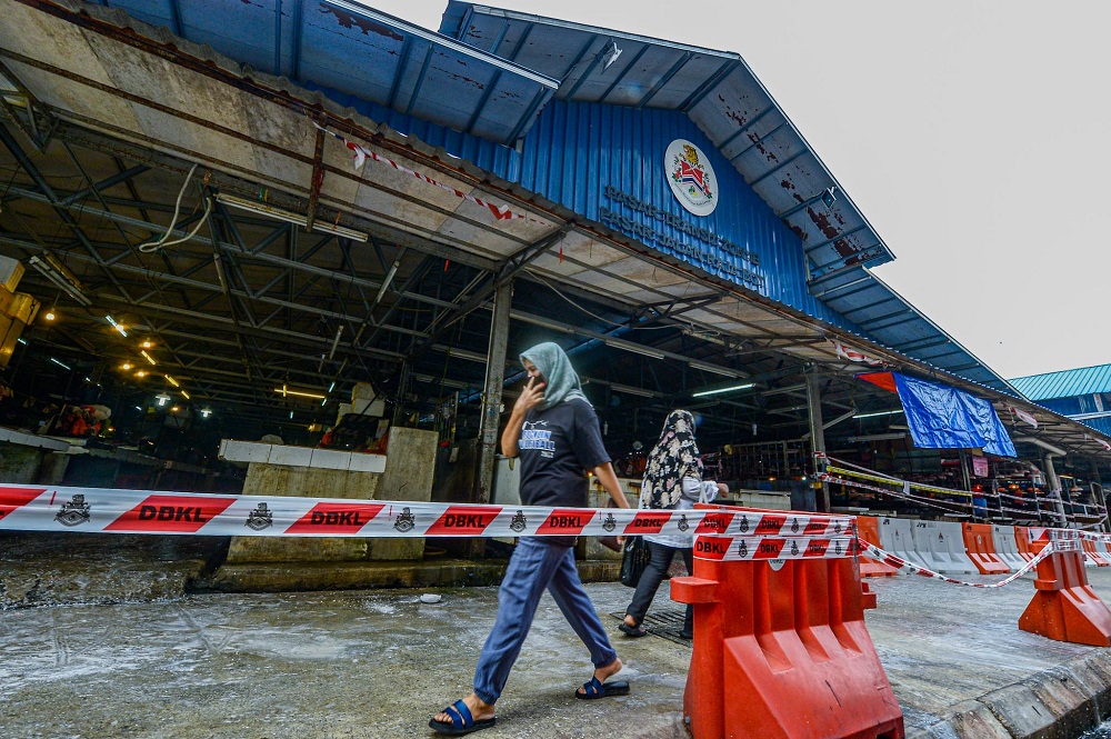 A general view of the market along Jalan Raja Bot near Chow Kit in Kuala Lumpur April 28, 2020.