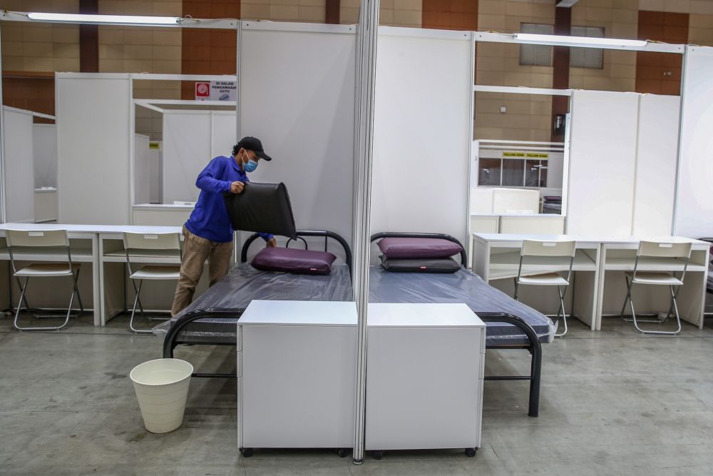 Senior Minister Datuk Seri Ismail Sabri Yaakob said since March 19 and the implementation of the MCO, a total of 4,933 individuals have been placed in quarantine, and until now, 90 quarantine centres are in operation.